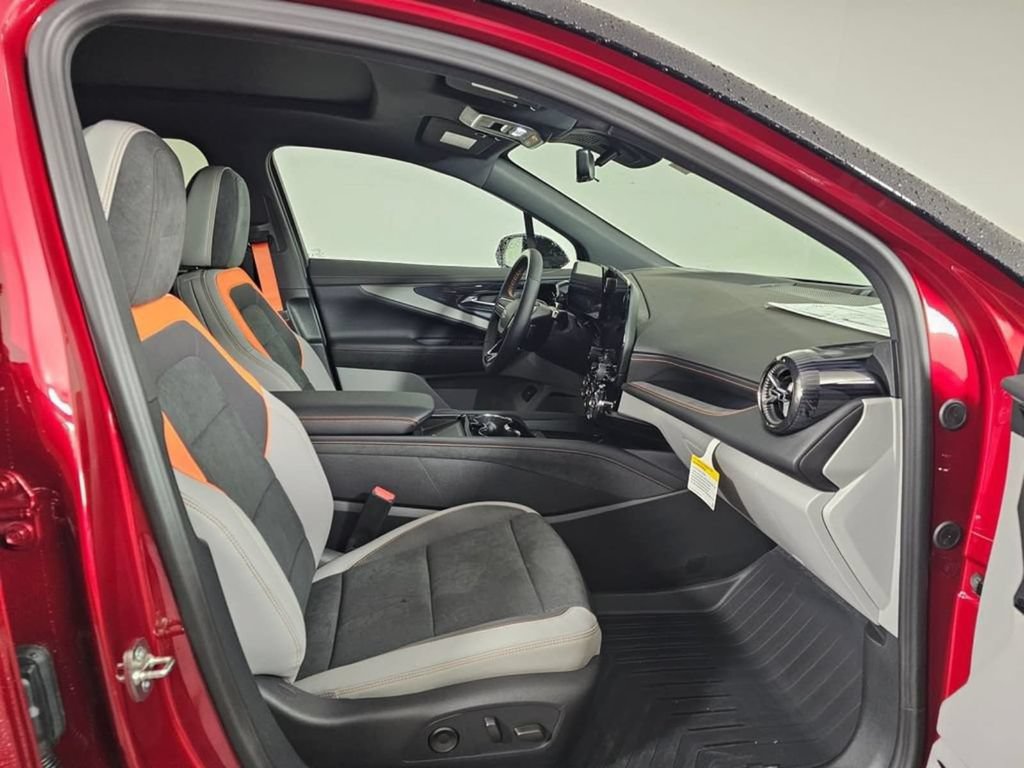 New 2026 Chevrolet Blazer EV SS w/ LPO, Blackout Package AWD/4WD image 11