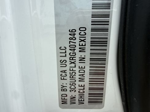 Used 2024 RAM 2500 Laramie w/ Safety Group AWD/4WD image 34