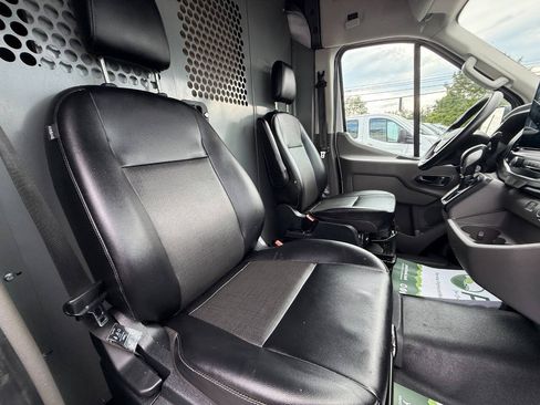Used 2022 Ford Transit 250 148 High Roof RWD image 27