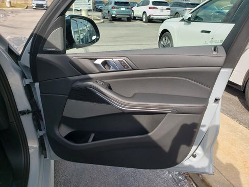 New 2026 BMW X5 xDrive40i image 18
