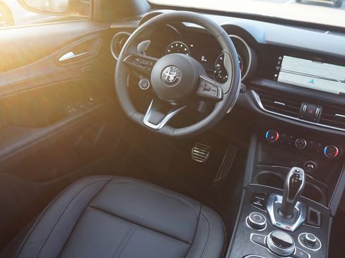 New 2024 Alfa Romeo Stelvio Sprint image 29