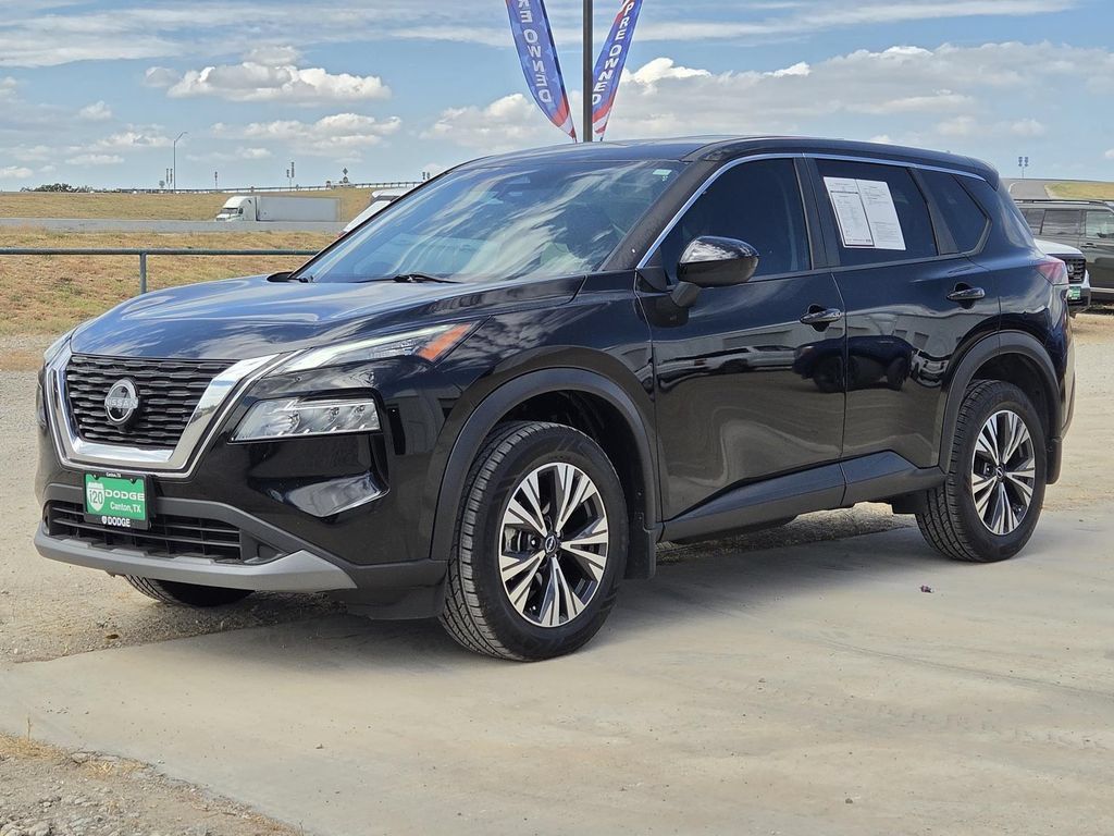 Used 2023 Nissan Rogue SV FWD image 4