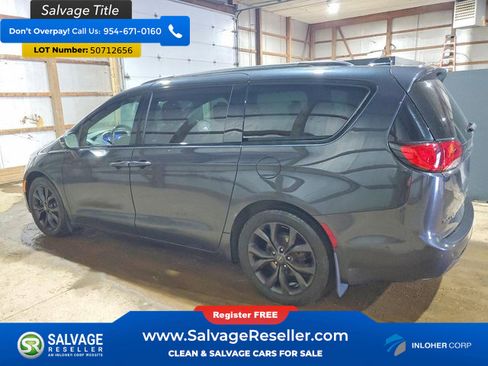 Used 2019 Chrysler Pacifica Limited w/ Advanced Safetytec Group FWD image 3