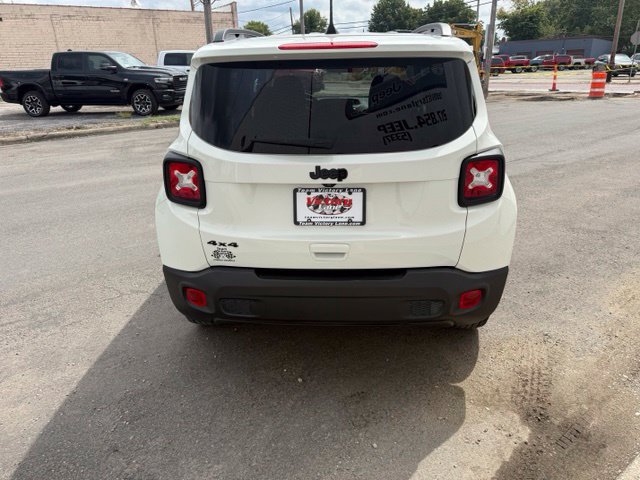 Used 2023 Jeep Renegade Latitude AWD/4WD image 10