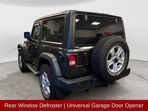 Used 2020 Jeep Wrangler Sport AWD/4WD image 3