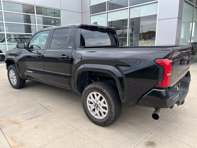 Used 2024 Toyota Tacoma SR5 RWD image 5