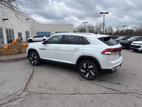 New 2026 Volkswagen Atlas Cross Sport SEL image 16