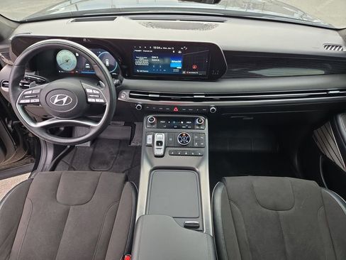 Used 2024 Hyundai Palisade Calligraphy image 18