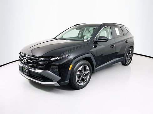 Used 2025 Hyundai Tucson SEL image 3