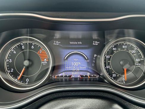 Used 2019 Jeep Cherokee Limited AWD/4WD image 22