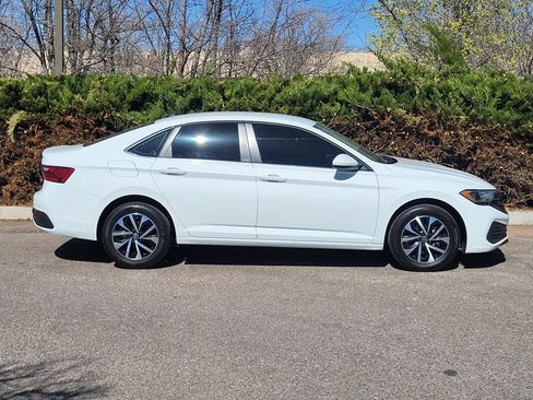 Used 2024 Volkswagen Jetta S image 4