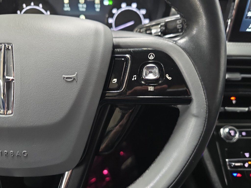 Used 2021 Lincoln Corsair AWD w/ Premium Package image 21