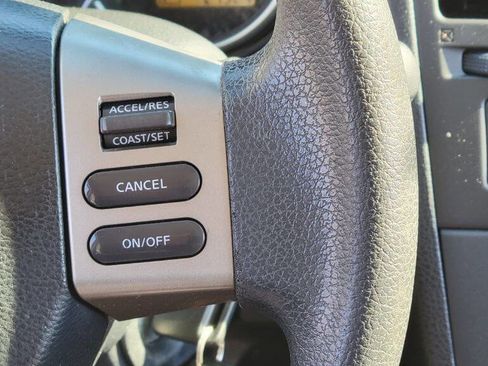 Used 2008 Nissan Versa 1.8 SL 4dr Hatchback CVT w/ ABS Pkg image 25