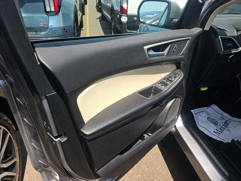 Used 2024 Ford Edge SEL w/ Convenience Package AWD/4WD image 7