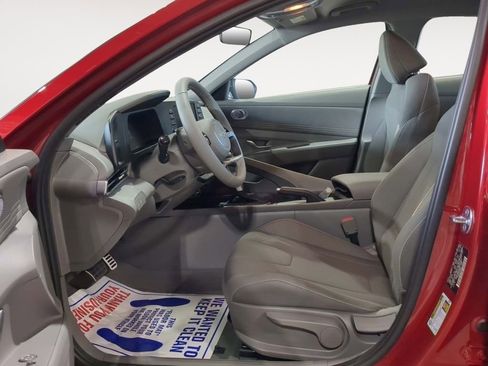 New 2025 Hyundai Elantra Sport image 9
