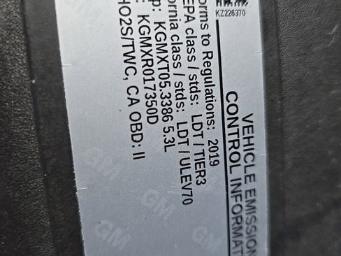 Used 2019 Chevrolet Silverado 1500 High Country image 40