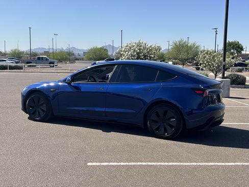 Used 2025 Tesla Model 3 Long Range AWD/4WD image 3