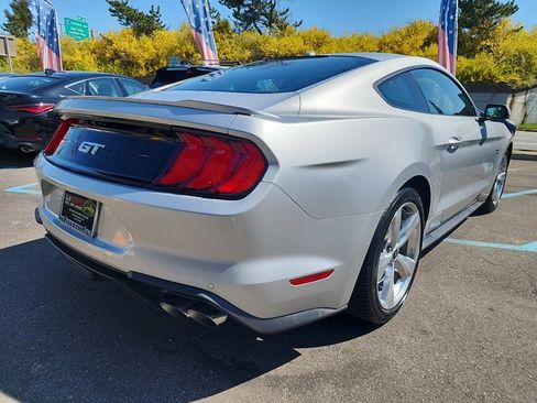 Used 2019 Ford Mustang GT Premium RWD image 3