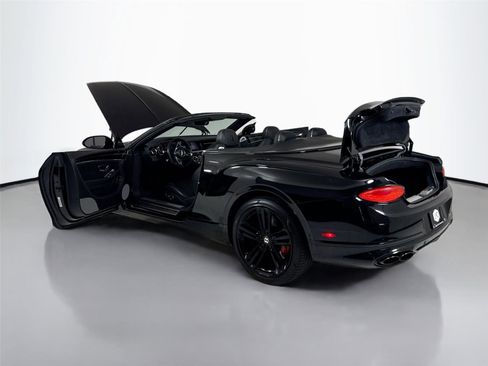 Used 2020 Bentley Continental GT V8 image 38