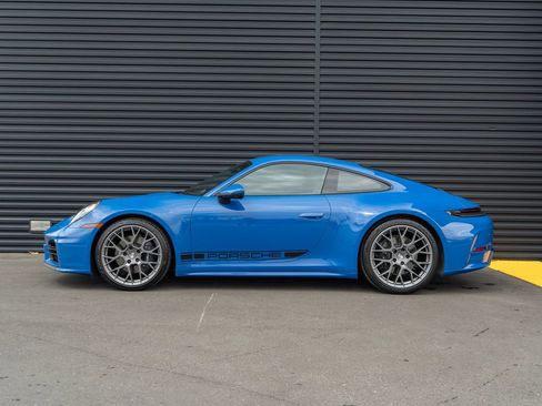 Certified 2025 Porsche 911 Carrera T image 2