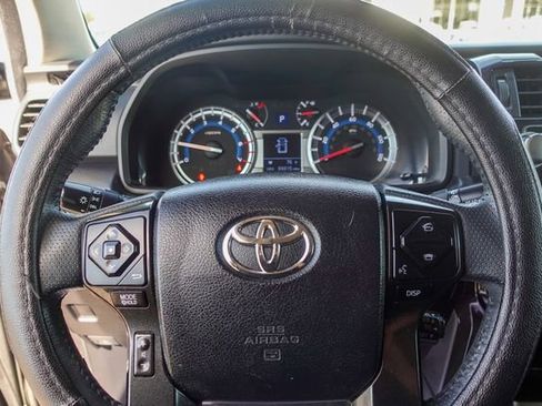 Used 2017 Toyota 4Runner TRD Off-Road Premium AWD/4WD image 14
