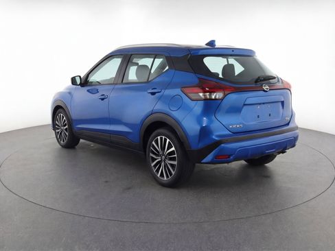 Used 2024 Nissan Kicks SV image 6