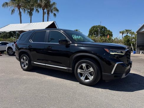 Used 2023 Honda Pilot EX-L image 2