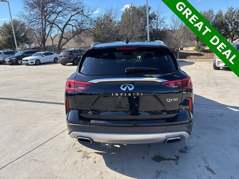 Used 2019 INFINITI QX50 Essential w/ Premium Heat Package image 6