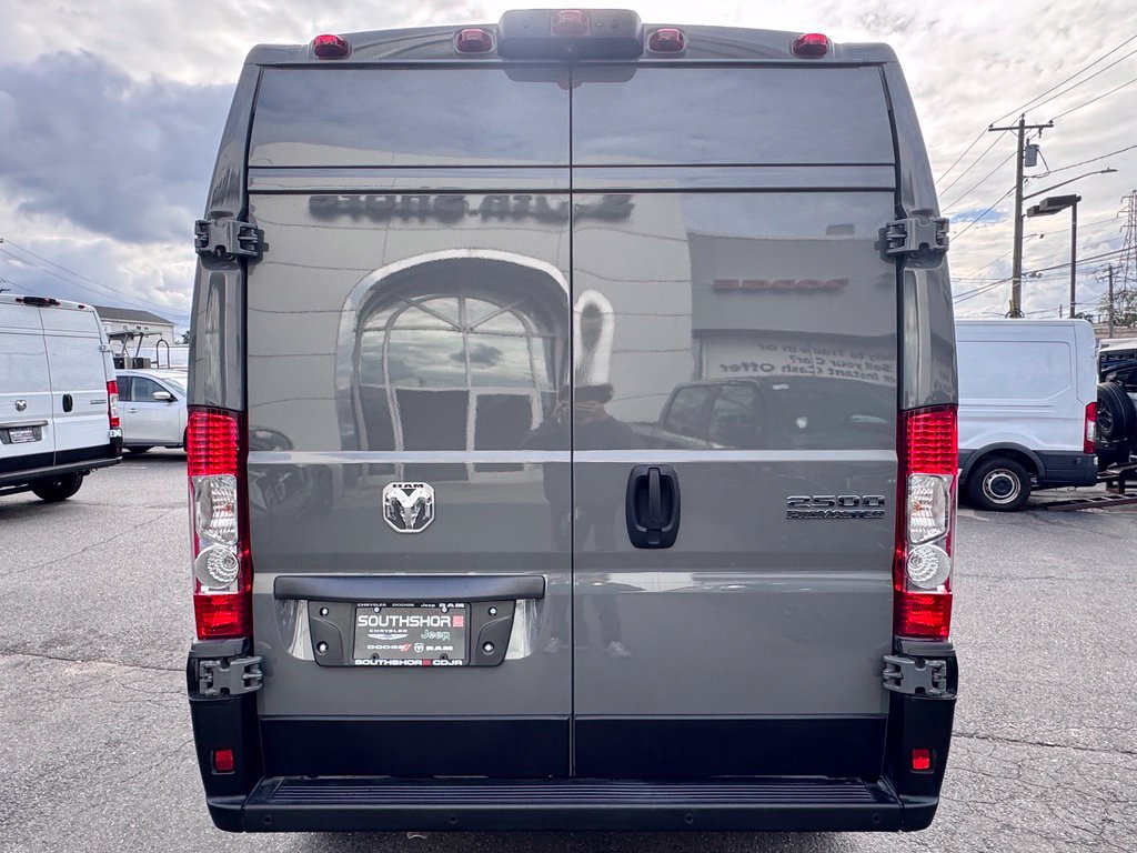 Used 2026 RAM ProMaster 2500 w/ Safety Group FWD image 6