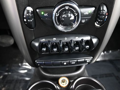 Used 2012 MINI Cooper Countryman image 19