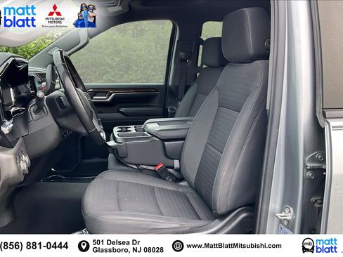 Used 2024 Chevrolet Silverado 3500 LT image 27