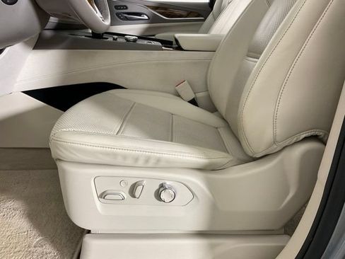 Used 2024 Cadillac Escalade ESV Sport Platinum AWD/4WD image 28