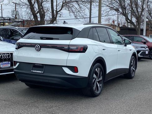 Certified 2023 Volkswagen ID.4 Pro image 3