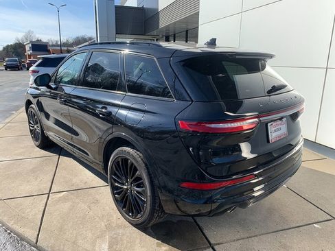 Certified 2025 Lincoln Corsair Reserve w/ Equipment Group 202A image 3