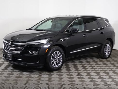 Used 2024 Buick Enclave Premium image 13