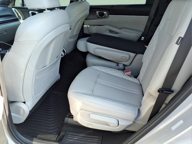 Used 2025 Kia Sorento SX Prestige AWD/4WD image 16