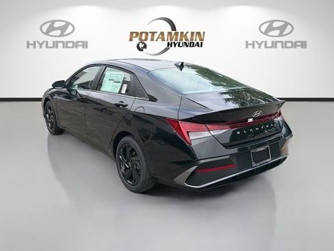 New 2026 Hyundai Elantra SEL Sport Premium FWD image 7