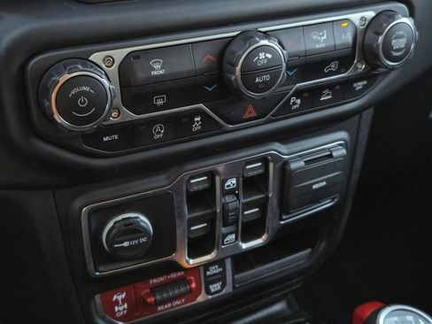 Used 2021 Jeep Wrangler Unlimited Rubicon w/ Safety Group AWD/4WD image 24
