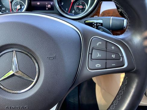 Used 2017 Mercedes-Benz GLE 400 4MATIC image 25