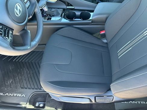 New 2026 Hyundai Elantra SEL Sport image 14