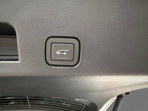 New 2026 Chevrolet Traverse LT w/ Driver Confidence Package image 39