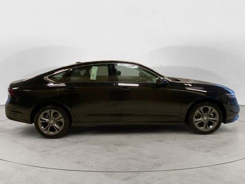 New 2025 Honda Accord EX-L image 6