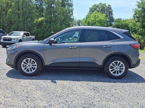 Certified 2022 Ford Escape SE w/ Convenience Package AWD/4WD image 4