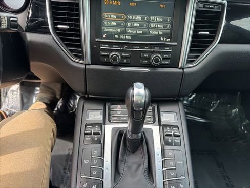 Used 2016 Porsche Macan S AWD/4WD image 23