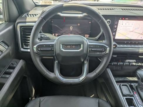 Used 2024 GMC Canyon Elevation w/ Convenience Package RWD image 12