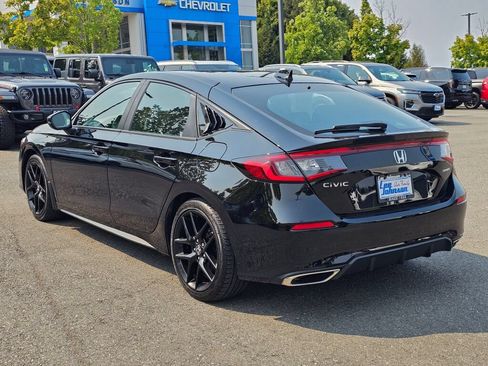 Used 2024 Honda Civic Sport Touring image 7
