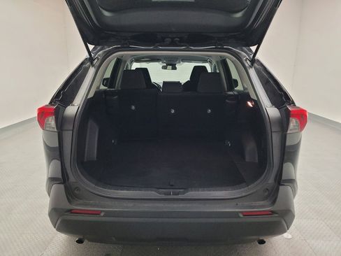 Used 2021 Toyota RAV4 LE FWD image 29