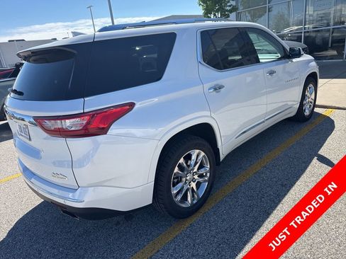 Used 2019 Chevrolet Traverse High Country w/ LPO, Floor Liner Package AWD/4WD image 4