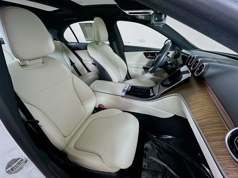 Used 2023 Mercedes-Benz C 300 4MATIC Sedan image 12