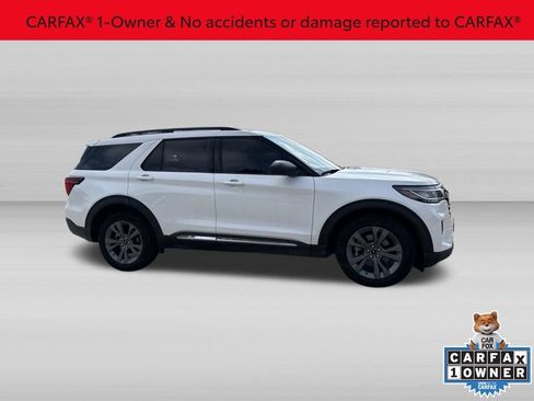 Used 2025 Ford Explorer Active w/ Active Comfort Package AWD/4WD image 3